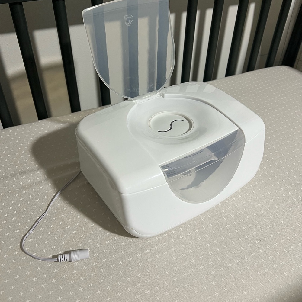 Munchkin Wipe Warmer (NEW!) - Picture 2 of 5